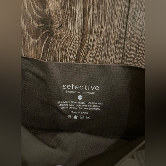 NWT Set Active Small Brown Leggings. - Picture 4 of 4